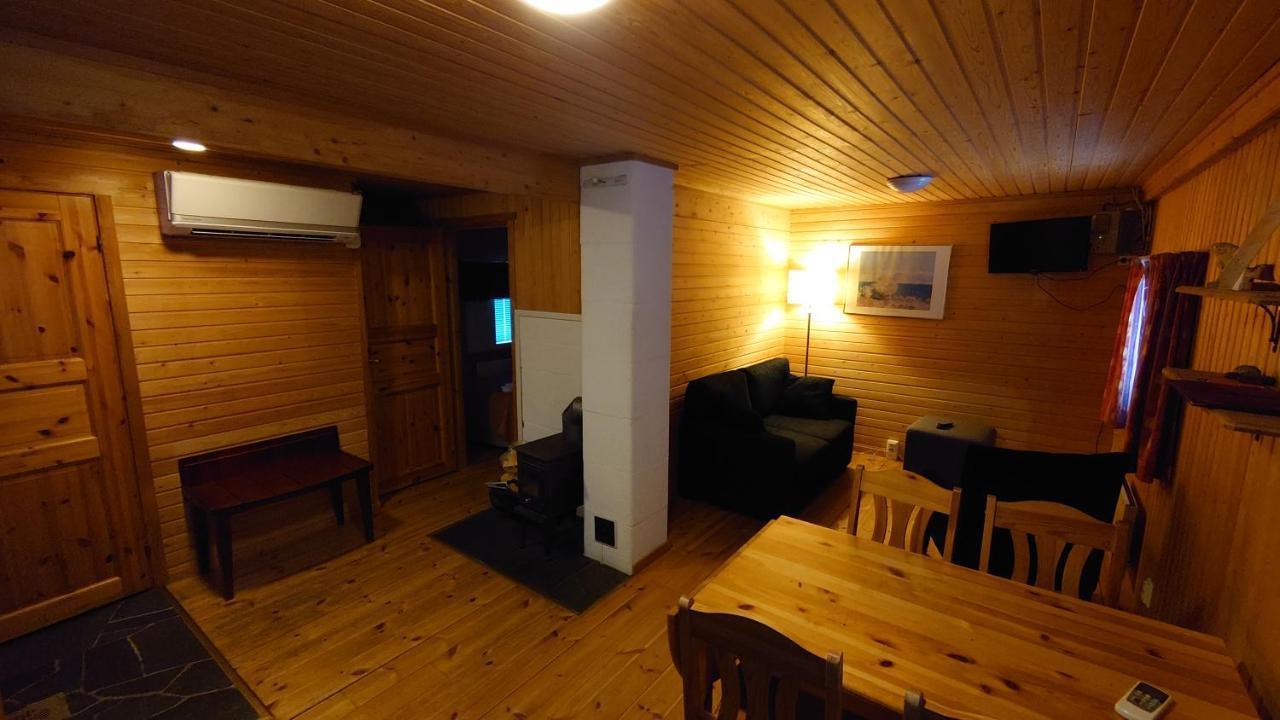 Hotel Guossi Karigasniemi Bagian luar foto