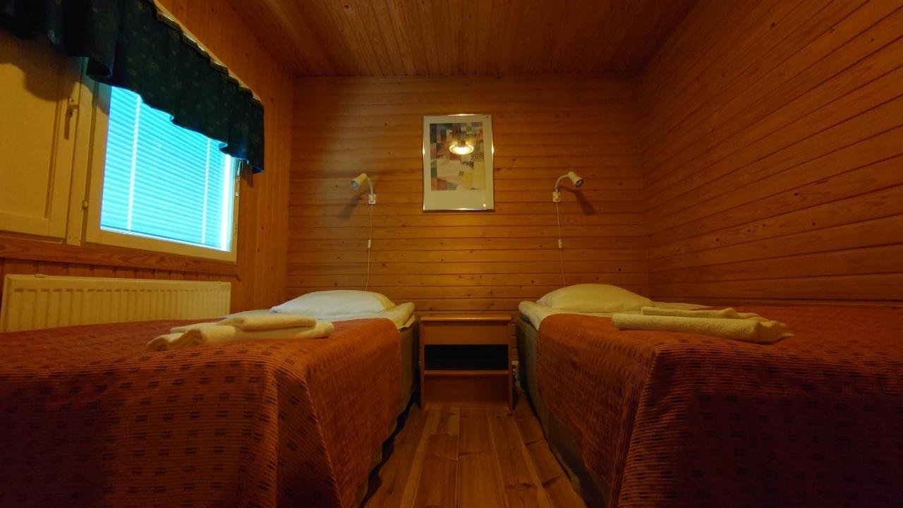Hotel Guossi Karigasniemi Bagian luar foto
