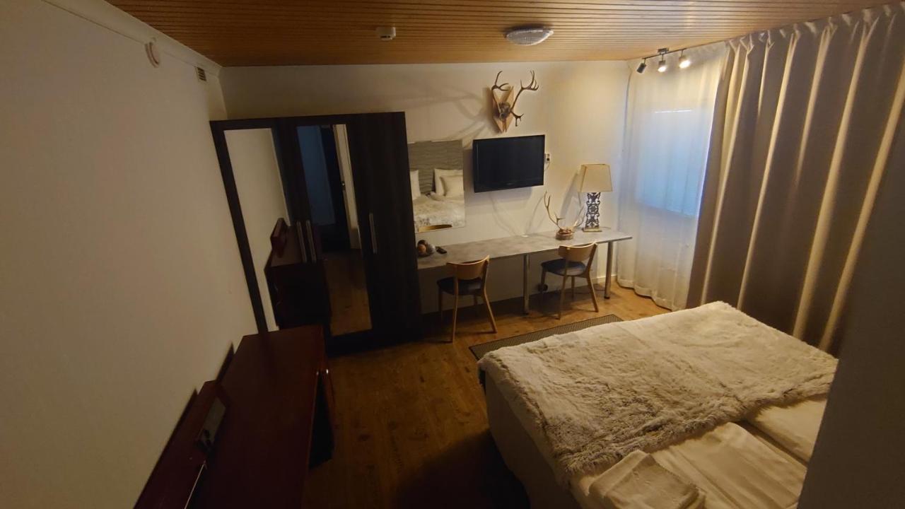 Hotel Guossi Karigasniemi Bagian luar foto