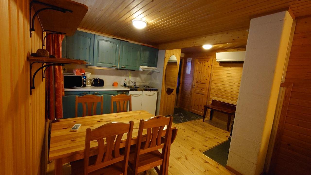 Hotel Guossi Karigasniemi Bagian luar foto