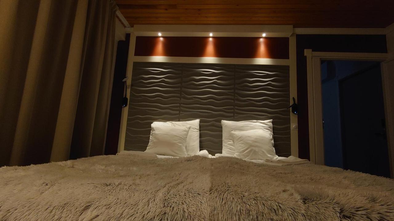 Hotel Guossi Karigasniemi Bagian luar foto